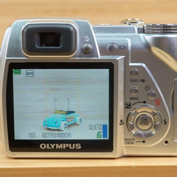 Olympus SP-510UZ 7.1 MP Digital Camera, 10x Optical Zoom - Picture 6 of 8